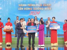 Vietjet nhận bằng khen vì đóng góp cho thế hệ trẻ Việt Nam